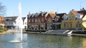 1024px-Helsinge_Gadekær